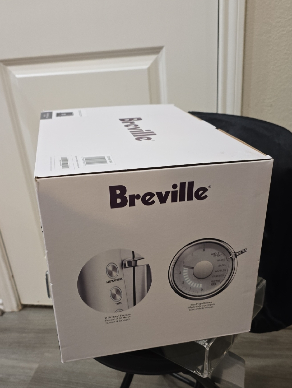 Breville The Toast Select Luxe Noir Edition - Picture 10 of 11